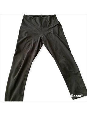 𝅺yogalicious 7/8 leggings (Charcoal grey) Size M